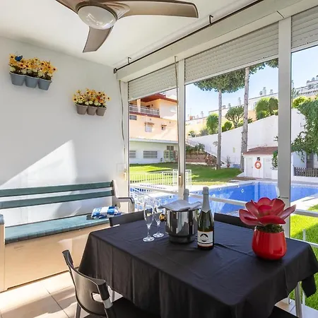 El Oasis Vip-torremolinos Апартаменти