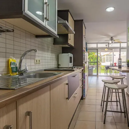 El Oasis Vip-torremolinos Апартаменти *